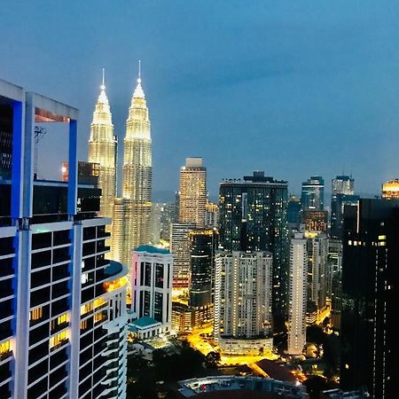 Ferienwohnung The Platinum Klcc By Cozy White Kuala Lumpur Exterior foto