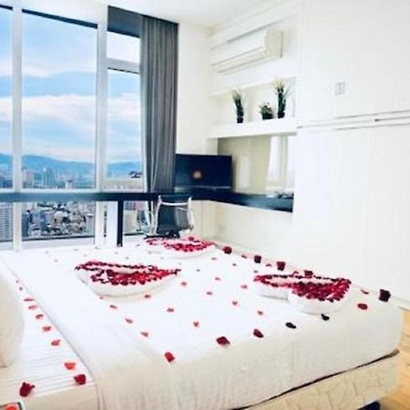 Ferienwohnung The Platinum Klcc By Cozy White Kuala Lumpur Exterior foto