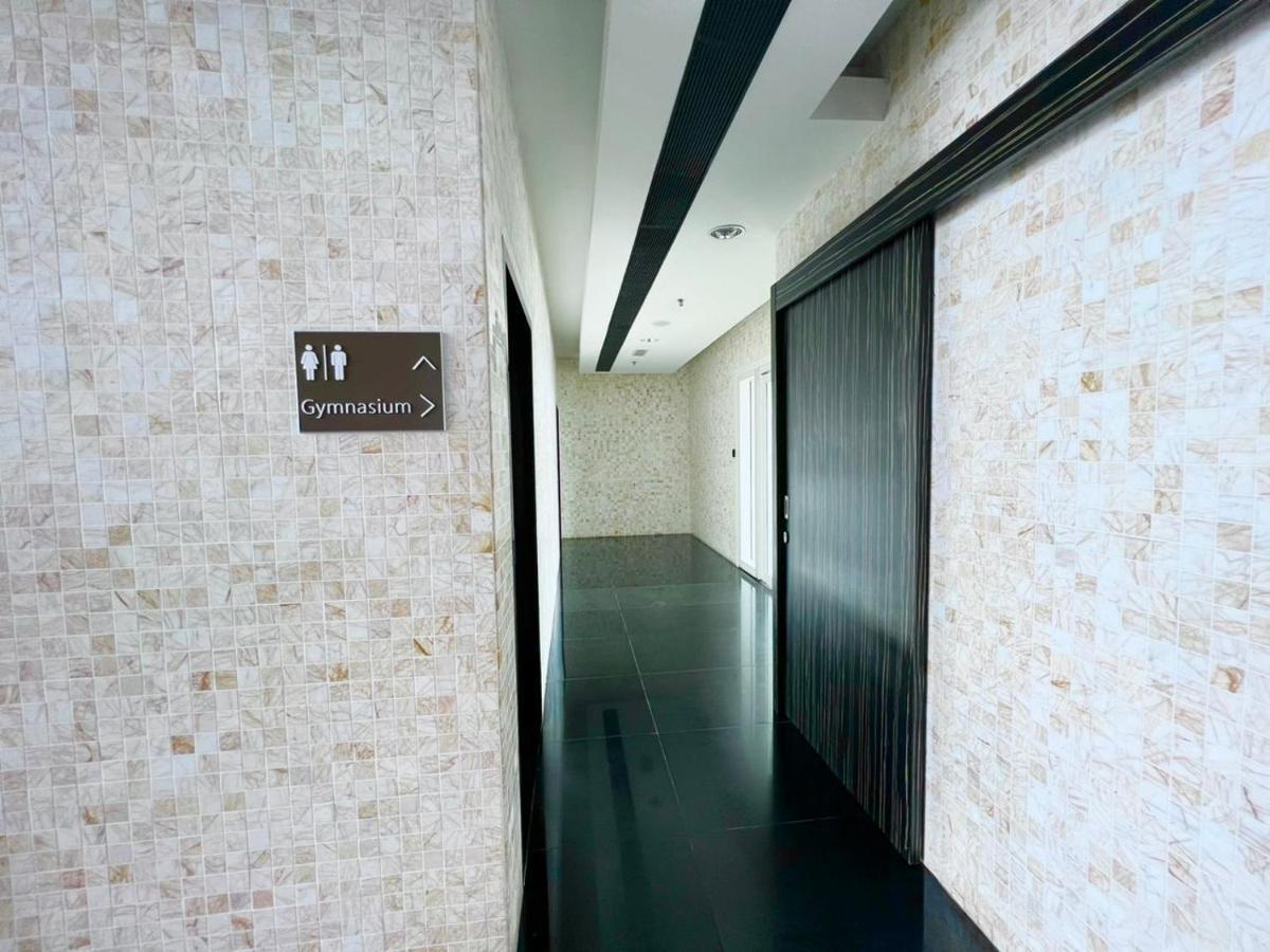 Ferienwohnung The Platinum Klcc By Cozy White Kuala Lumpur Exterior foto