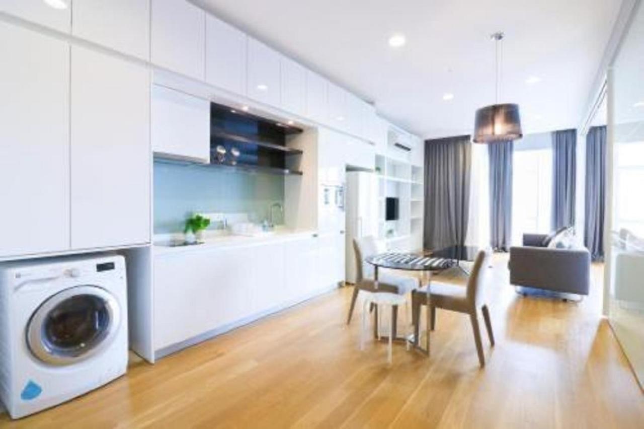 Ferienwohnung The Platinum Klcc By Cozy White Kuala Lumpur Exterior foto