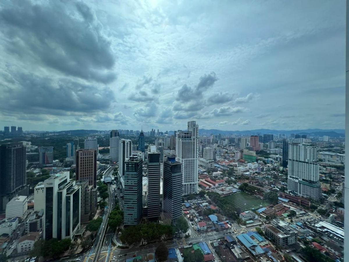 Ferienwohnung The Platinum Klcc By Cozy White Kuala Lumpur Exterior foto