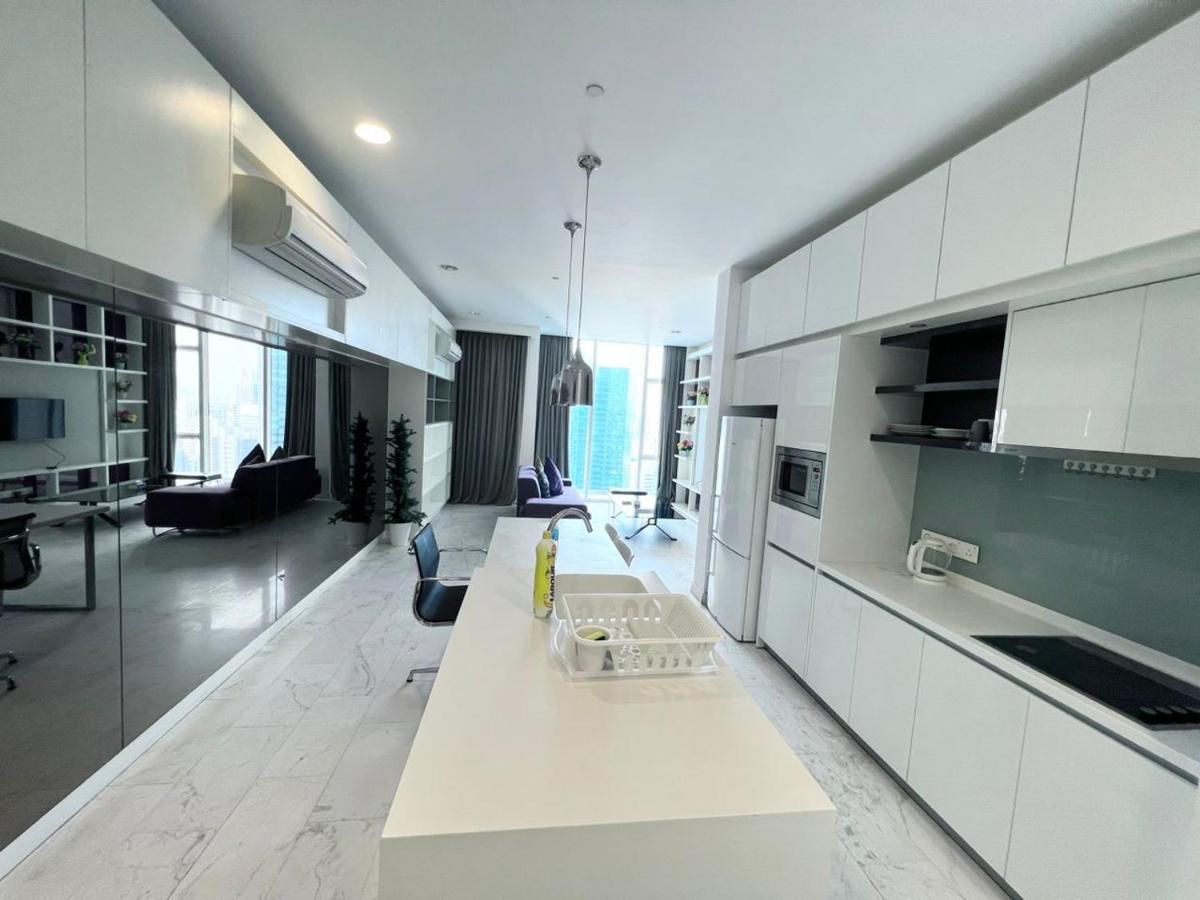Ferienwohnung The Platinum Klcc By Cozy White Kuala Lumpur Exterior foto