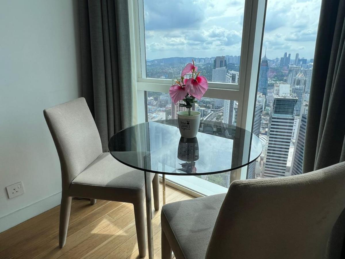 Ferienwohnung The Platinum Klcc By Cozy White Kuala Lumpur Exterior foto
