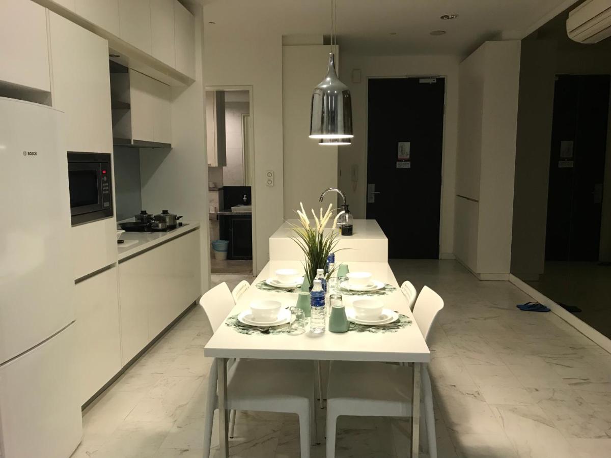 Ferienwohnung The Platinum Klcc By Cozy White Kuala Lumpur Exterior foto