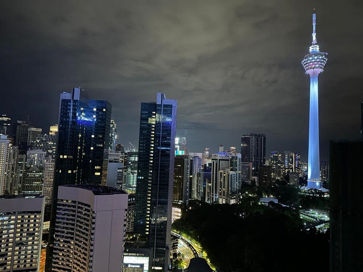 Ferienwohnung The Platinum Klcc By Cozy White Kuala Lumpur Exterior foto